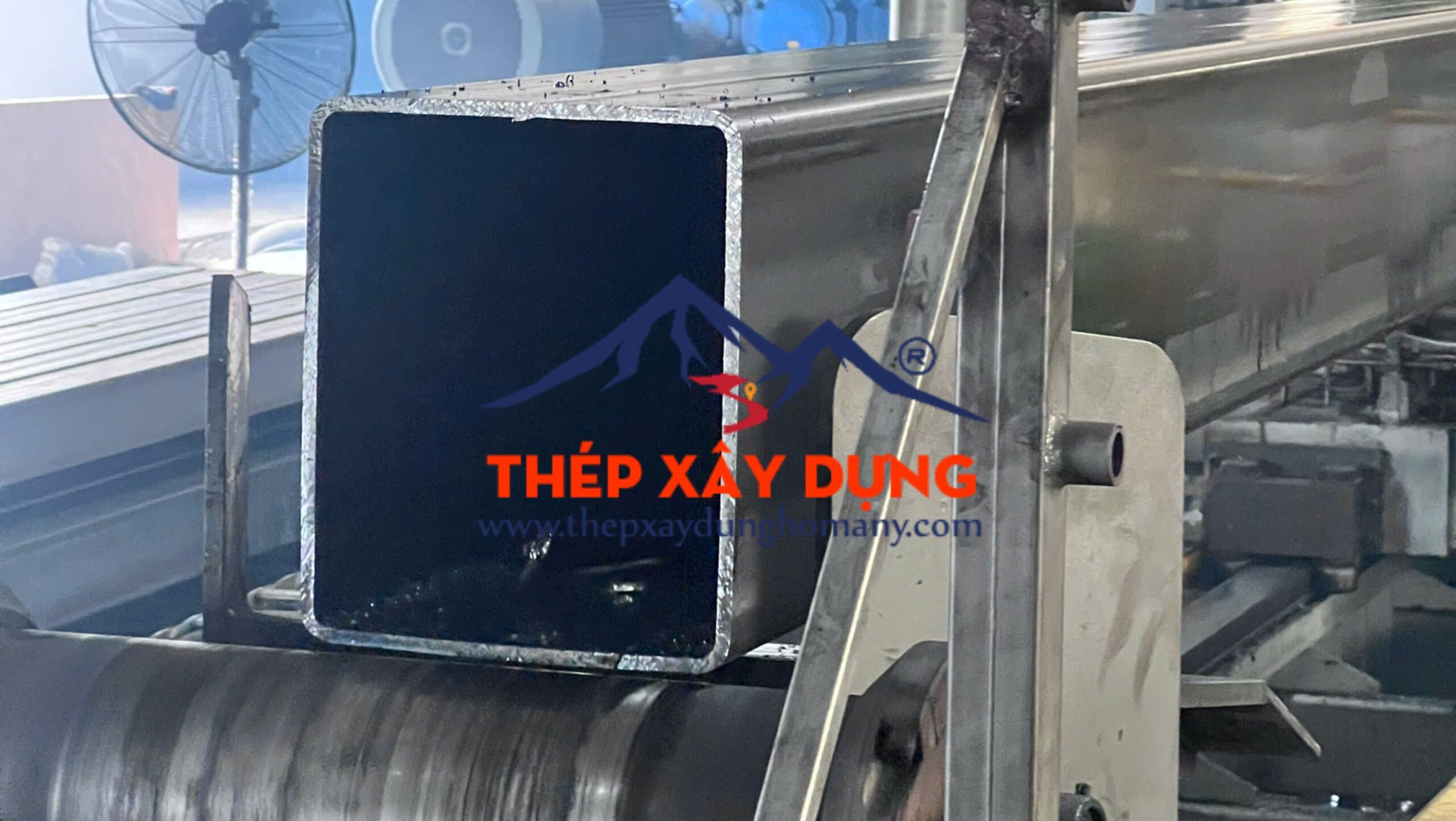 Giá Thép Hộp Kimsteel 100x100 Quận 3 Dày 2.5-10mm Bao Nhiêu? Xem Ngay!